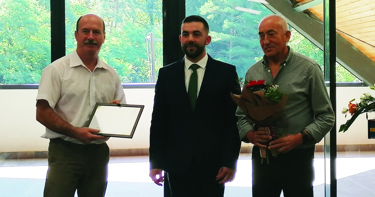 Elismerés az elhivatott munkásságért